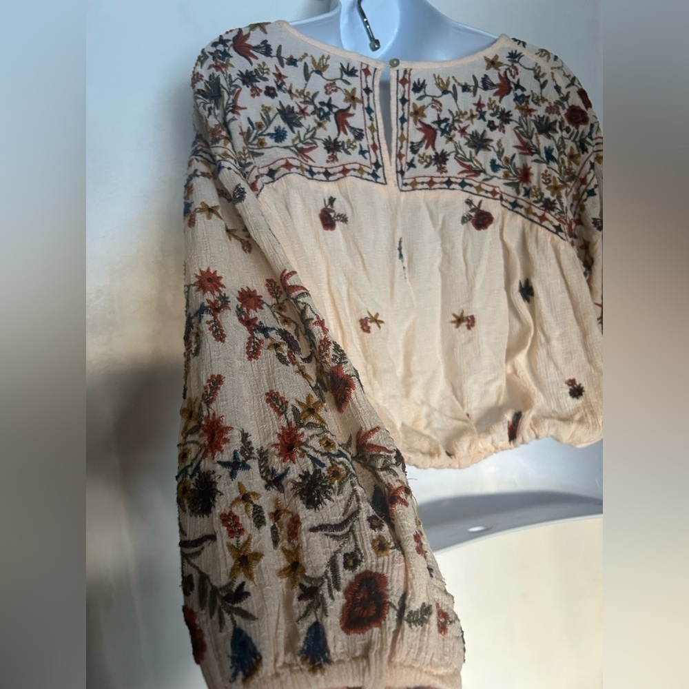 Free People Size XS Wild Flowers Blouse Embroidered Cream Long Sleeve Cropped - Picture 9 of 11